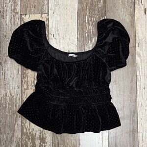 Mi Ami Black Velvet Puff Sleeve Blouse